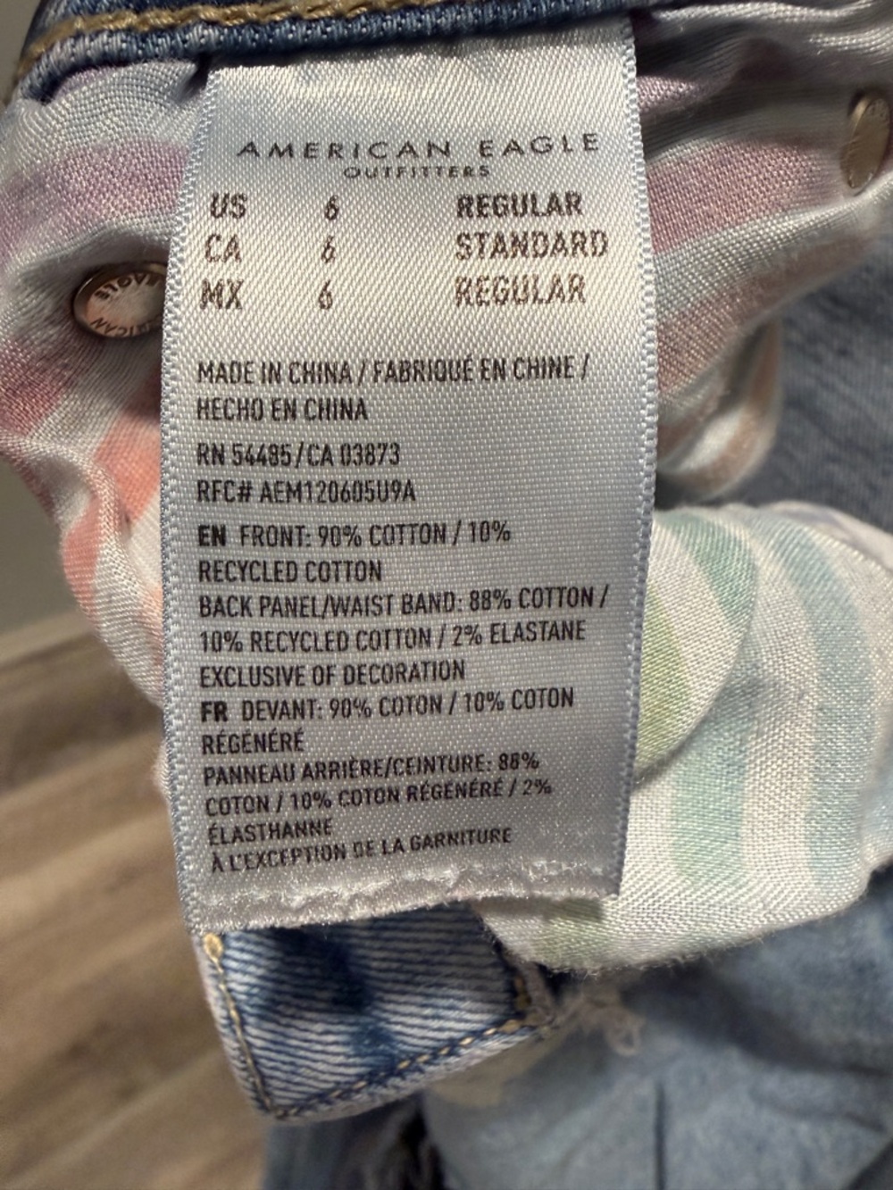 AE Pride Strigid Ripped Low-Rise Baggy Flare Jean-Size 6 - Picture 11 of 16